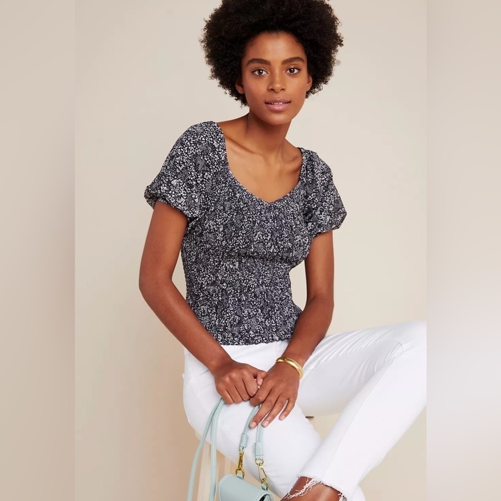 ANTHROPOLOGIE Aurelia Smocked Top Black Blouse Puff Sleeves Size Medium